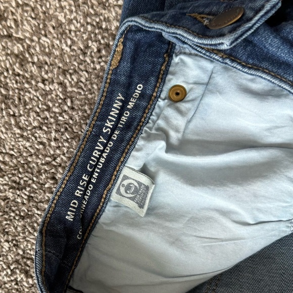 Universal Thread Jeans - Picture 3 of 9